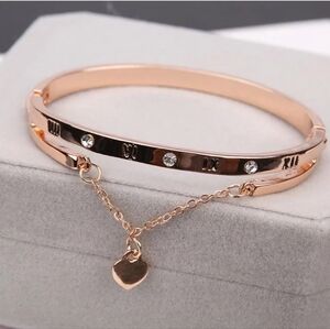 Roman Numeral Heart Chain Bracelet  - Rose Gold